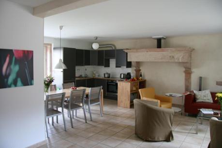 Cuisery La Fontenelle - Lovely Holiday House With Swimming Pool מראה חיצוני תמונה