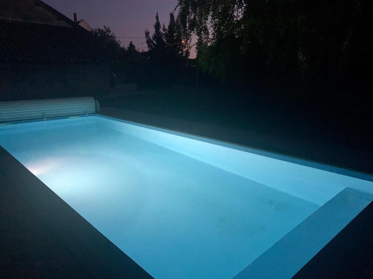 Cuisery La Fontenelle - Lovely Holiday House With Swimming Pool מראה חיצוני תמונה